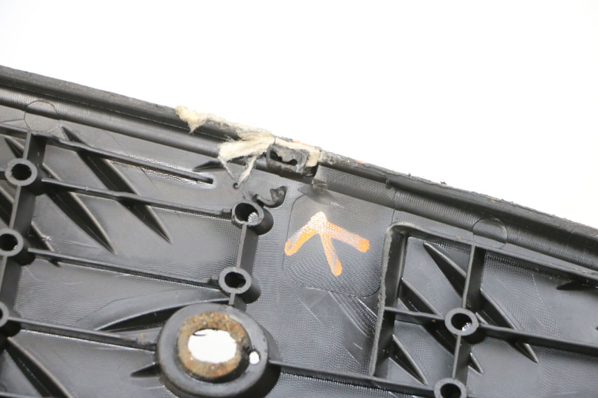 photo de FLOOR PANEL PEUGEOT SPEEDFIGHT 4 4T EFI 50 (2021 - 2025) - Checked used part