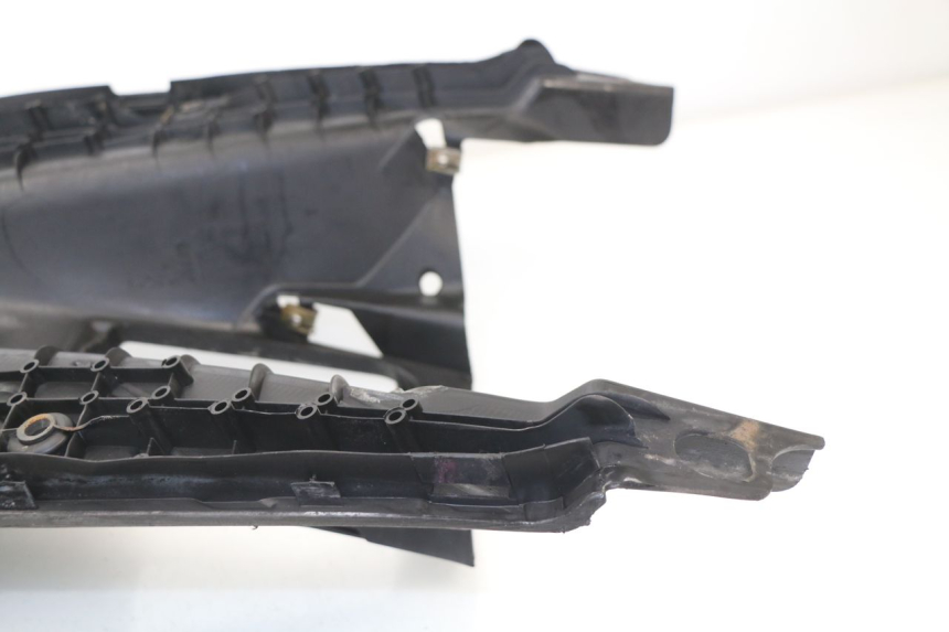 photo de FLOOR PANEL PEUGEOT SPEEDFIGHT LC 50 (1996 - 2002) - Alternative angle