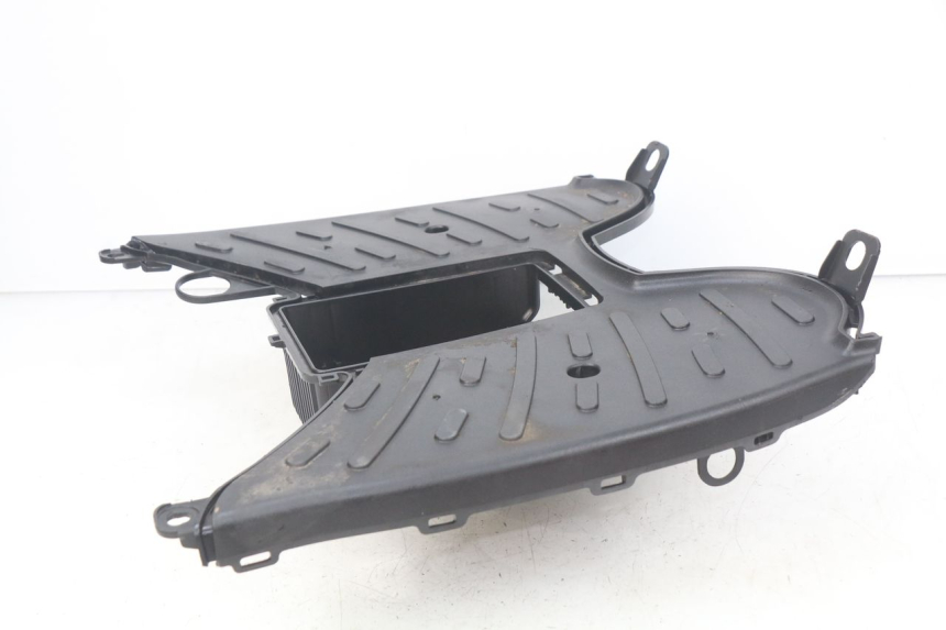 photo de FOOTREST PEUGEOT STREETZONE 4T 50 (2018 - 2023) - Product overview