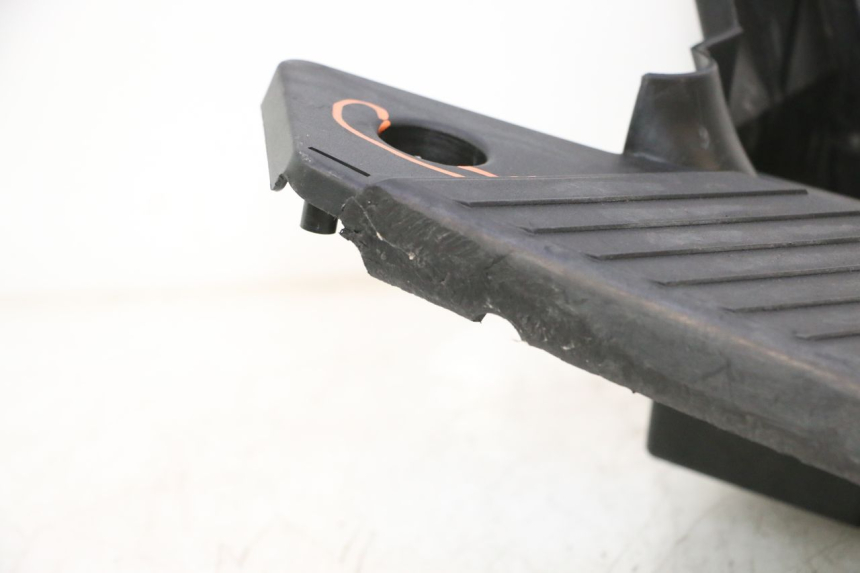 photo de FLOOR PANEL MBK STUNT NAKED 50 (2004 - 2018) - Detailed visual inspection