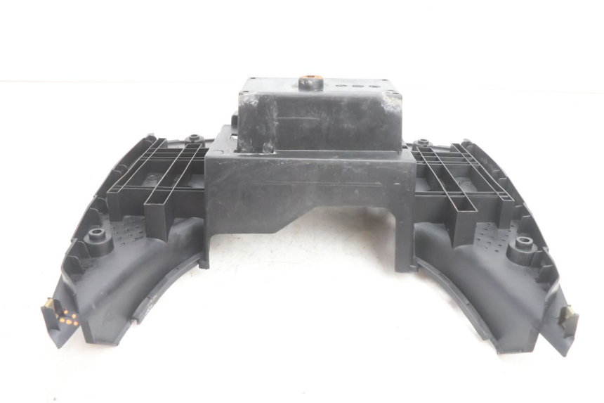 photo de FLOOR PANEL KYMCO SUPER 8 2T 50 (2007 - 2013) - Surface and material condition