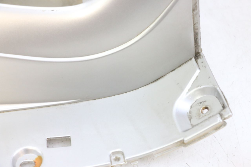 photo de FLOOR PANEL PIAGGIO SUPER LX 125 (2000 - 2003) - Detailed visual inspection