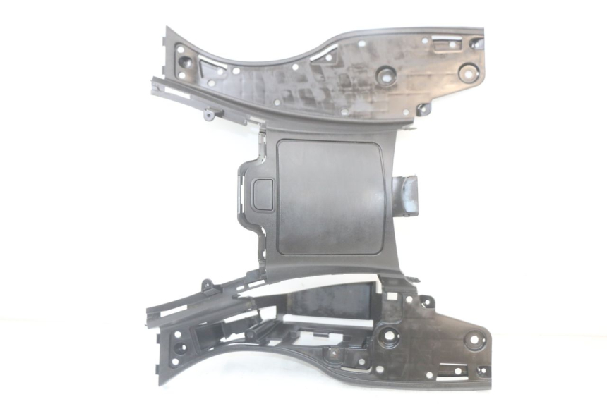 photo de FLOOR PANEL SUZUKI BURGMAN 125 (2018 - 2021) - Alternative perspective