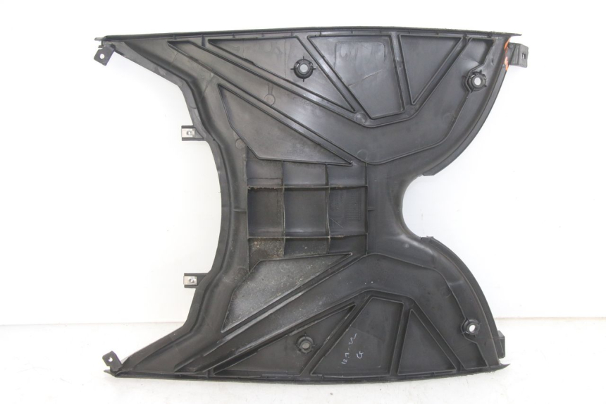 photo de FOOTREST APRILIA SXR 50 (2021 - 2023) - Fixing points details