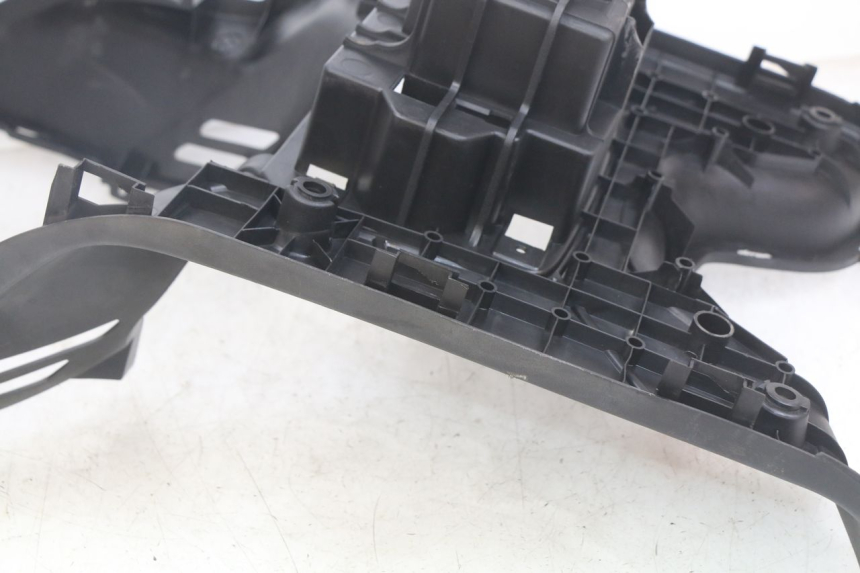 photo de FOOTREST SYM SYMPHONY 125 (2009 - 2015) - Alternative perspective