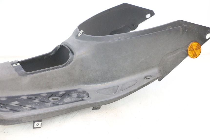photo de FLOOR PANEL PEUGEOT TKR TREKKER FURIOUS 50 (2005 - 2014) - Distinctive features