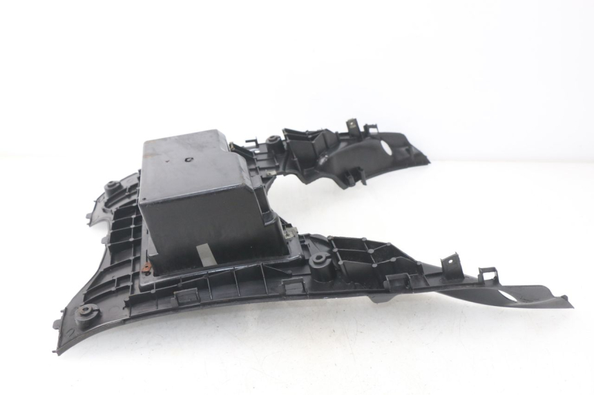 photo de FLOOR PANEL BAOTIAN TRAVEL SPIRIT 50 (2010 - 2012) - Component detail