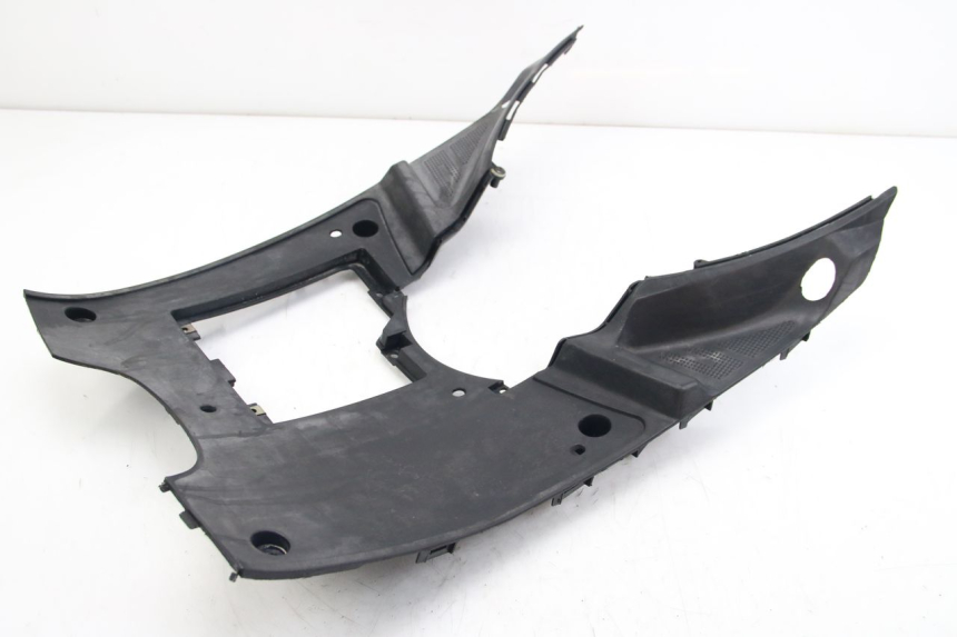 photo de FOOTREST PEUGEOT V-CLIC VCLIC 50 (2007 - 2013) - Zoom on usage condition