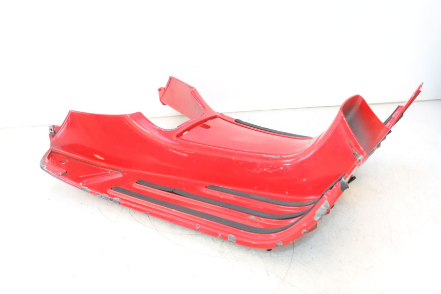 photo de FOOTREST PIAGGIO VESPA S 2T 50 (2007 - 2014) - High-resolution close-up
