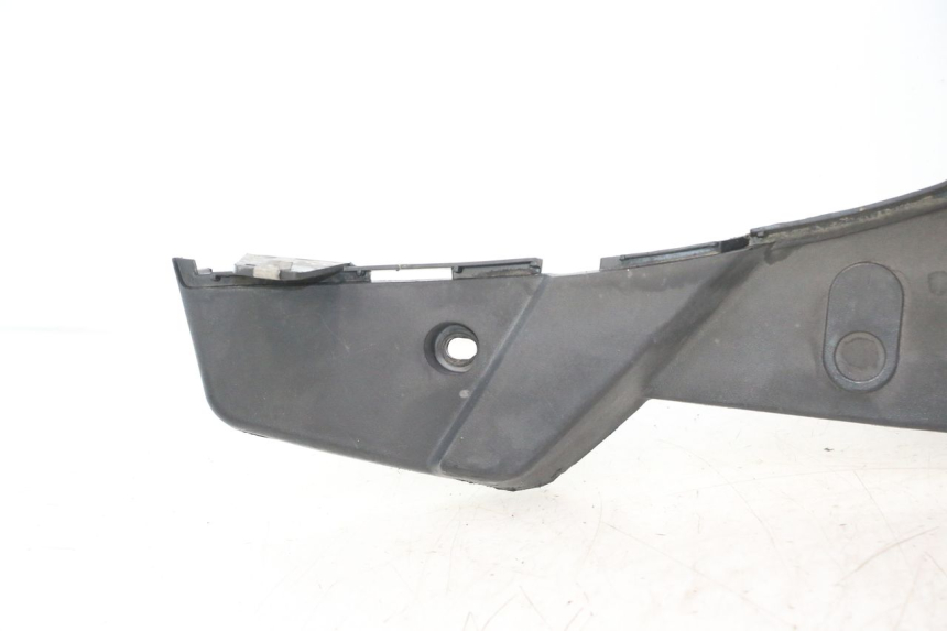 photo de FOOTREST PEUGEOT VIVACITY NEW 2T 50 (2008 - 2017) - Component detail