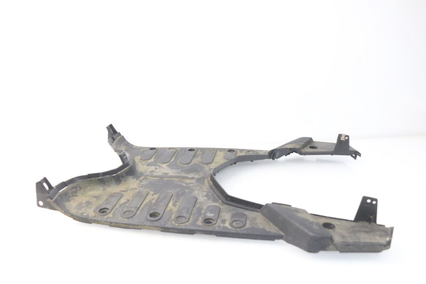 photo de FOOTREST PEUGEOT VIVACITY NEW 4T 50 (2008 - 2017) - Fixing points details