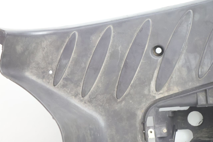 photo de FLOOR PANEL PEUGEOT VIVACITY 100 (1999 - 2008) - Component detail