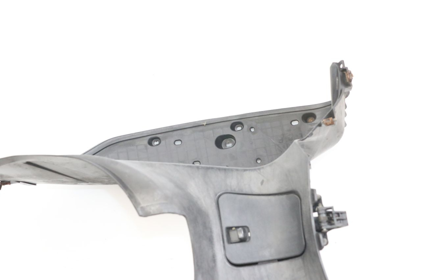 photo de FOOTREST YAMAHA XMAX X-MAX 125 (2006 - 2009) - Component zoom