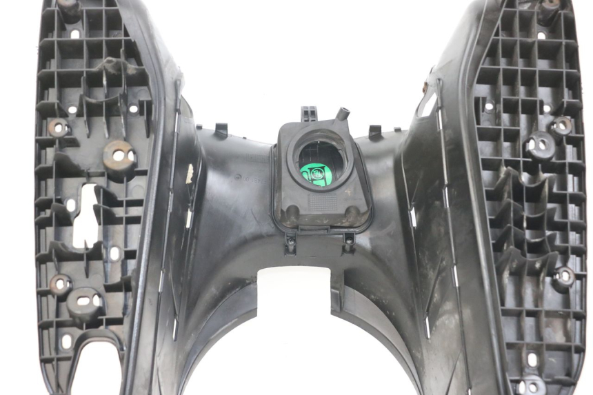 photo de FOOTREST YAMAHA XMAX X-MAX 125 (2006 - 2009) - Alternative perspective