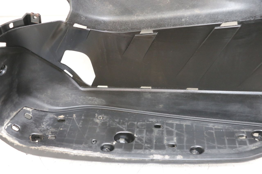 photo de FOOTREST YAMAHA XMAX X-MAX 125 (2006 - 2009) - Additional view of the item