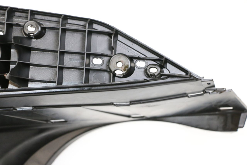 photo de FOOTREST YAMAHA XMAX X-MAX 125 (2006 - 2009) - Product overview