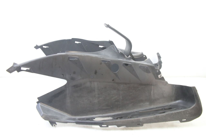 photo de FOOTREST YAMAHA X-MAX XMAX 125 (2010 - 2013) - Zoom on usage condition