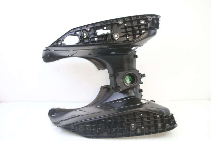 photo de FOOTREST YAMAHA XMAX X-MAX 125 (2006 - 2009) - Distinctive features