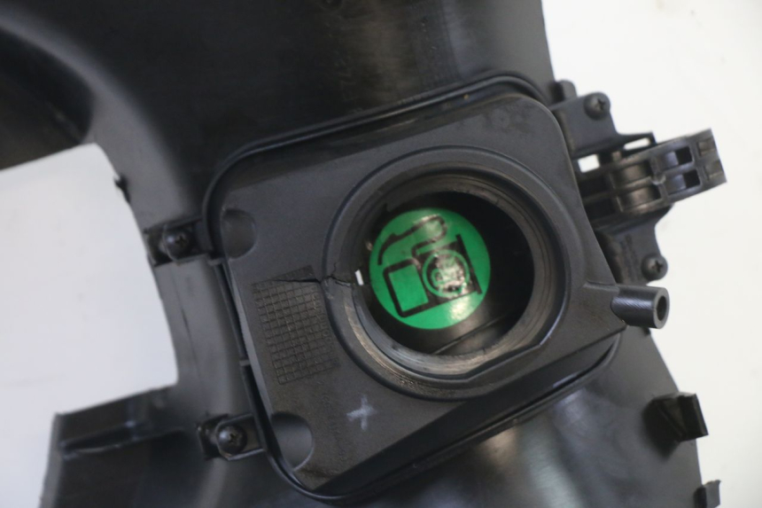 photo de FOOTREST YAMAHA XMAX X-MAX 125 (2006 - 2009) - Component zoom