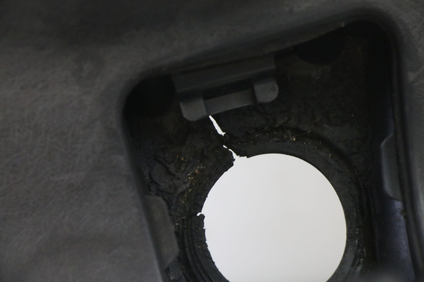 photo de FOOTREST YAMAHA XMAX X-MAX 125 (2006 - 2009) - Markings and original references