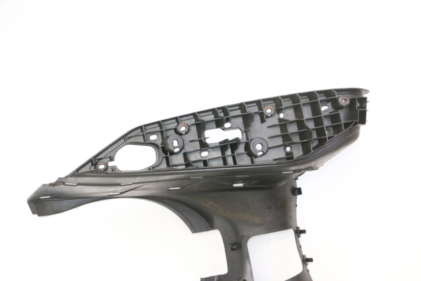 photo de FOOTREST YAMAHA X-MAX XMAX 250 (2006 - 2009) - Technical close-up