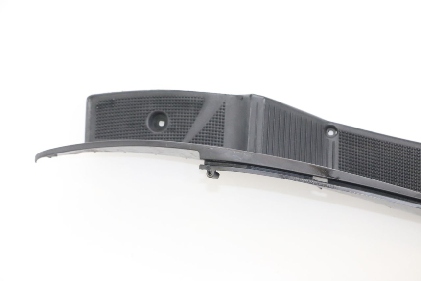 photo de FLOOR PANEL YAMAHA YP MAJESTY 125 (2002 - 2006) - Focus on structure