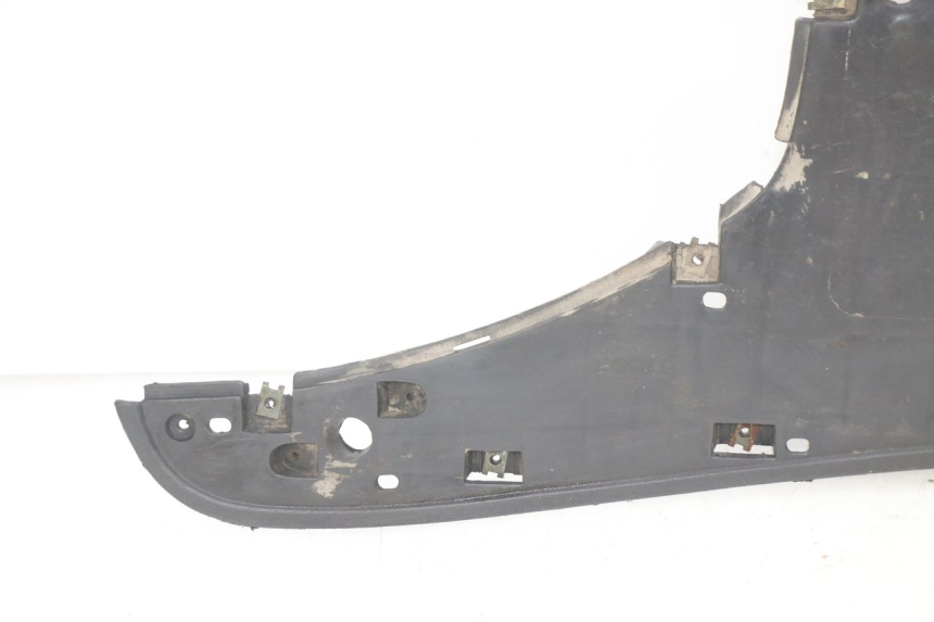 photo de FOOTREST YIYING YY50QT-10 50 (2007 - 2022) - Fixing points details