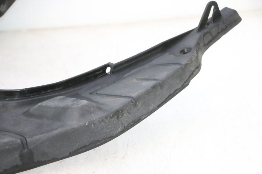 photo de FOOTREST PIAGGIO ZIP 2T 50 (2009 - 2019) - Surface and material condition