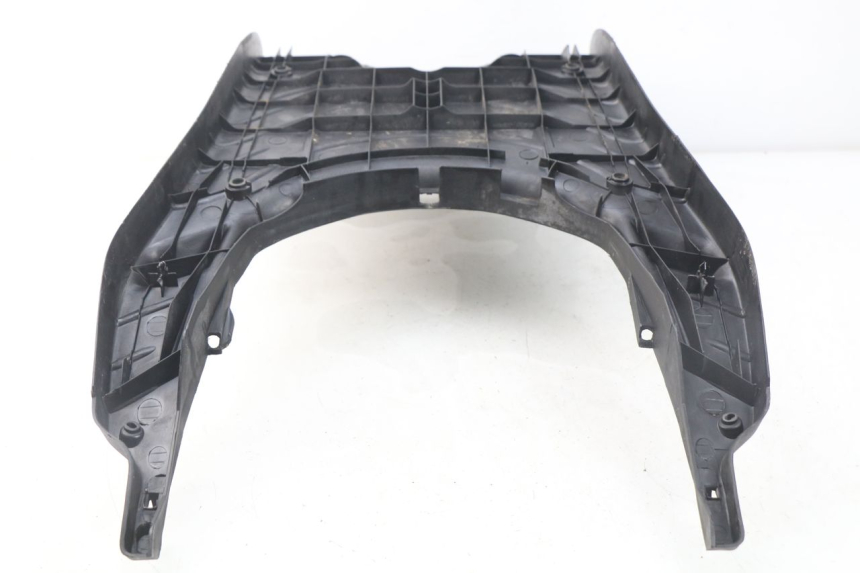 photo de FOOTREST PIAGGIO ZIP 4T 50 (2018 - 2020) - Surface and material condition