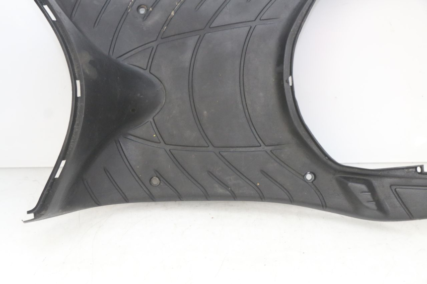 photo de FOOTREST PIAGGIO ZIP 4T 50 (2018 - 2020) - Alternative angle