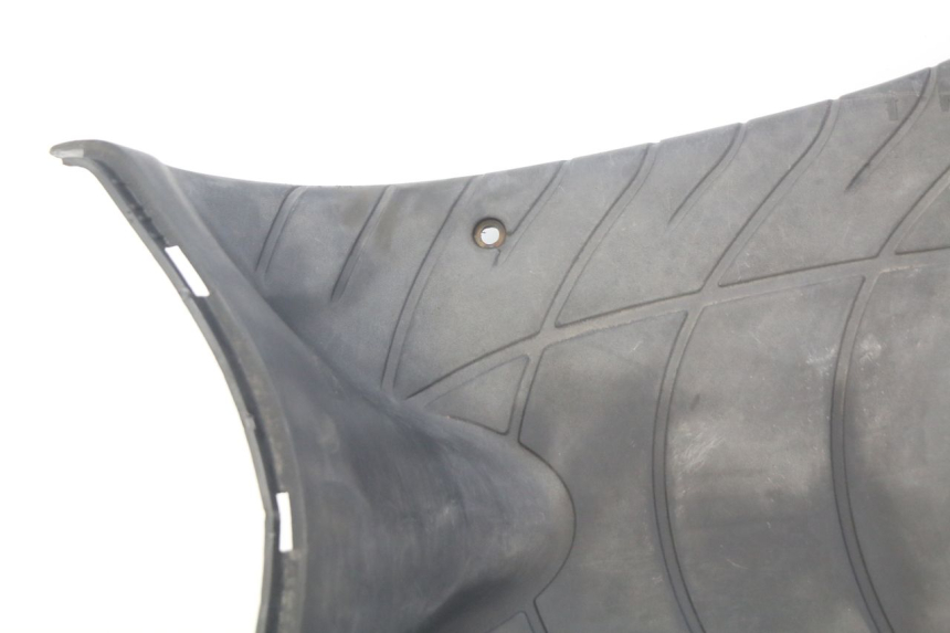 photo de FOOTREST PIAGGIO ZIP 4T 50 (2018 - 2020) - Zoom on usage condition