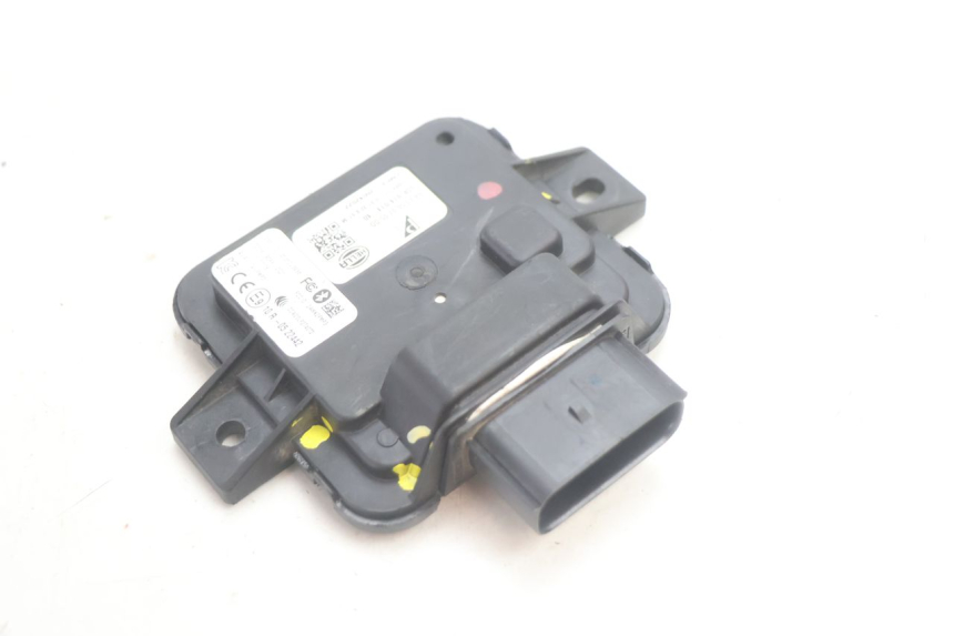 photo de INTERFACE MODULE PIAGGIO MP3 HPE 530 (2022 - 2026) - Main view