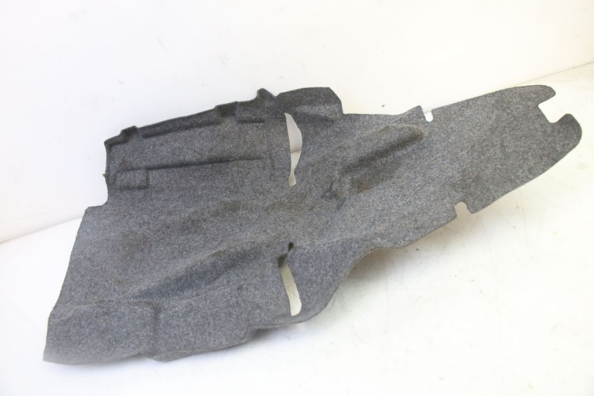 photo de TRUNK CARPET HONDA FES S-WING SWING ABS 125 (2007 - 2015) - Component detail