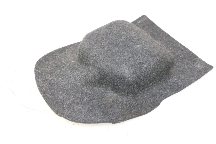 photo de UNDERSEAT CARPET SYM MIO 50 (2005 - 2010) - Zoom on usage condition