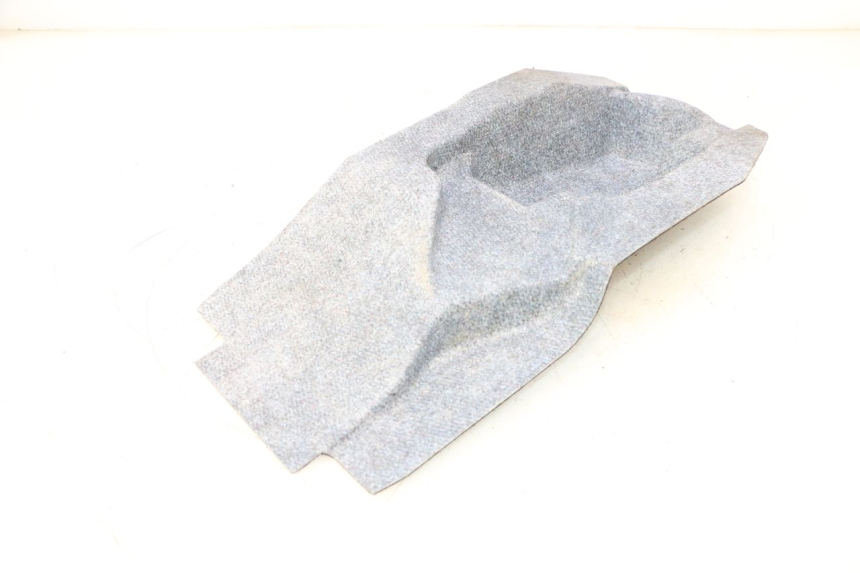 photo de UNDERSEAT CARPET KYMCO MOVIE S 125 (2009 - 2018) - Zoom on usage condition