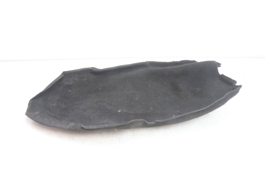 photo de UNDERSEAT CARPET PIAGGIO MP3 500 (2016 - 2018) - Zoom on usage condition