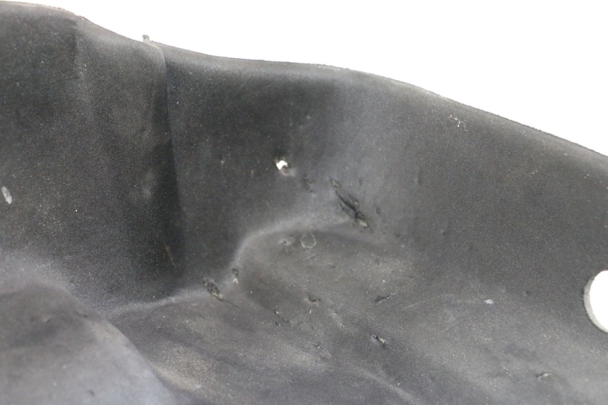 photo de UNDERSEAT CARPET PEUGEOT SATELIS 125 (2006 - 2009) - Product overview