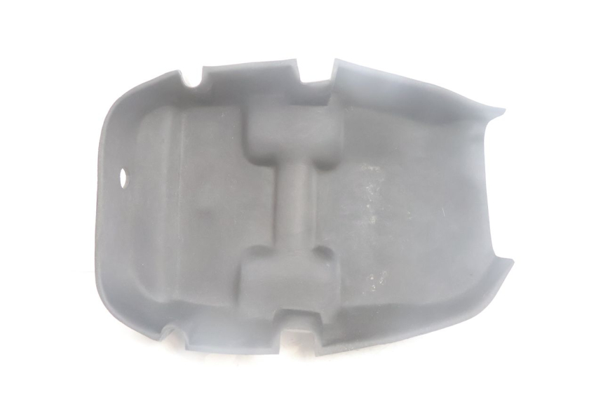 photo de UNDERSEAT CARPET PEUGEOT SATELIS 125 (2006 - 2009) - Zoom on usage condition