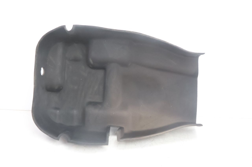 photo de UNDERSEAT CARPET PEUGEOT SATELIS 125 (2013 - 2018) - Component detail