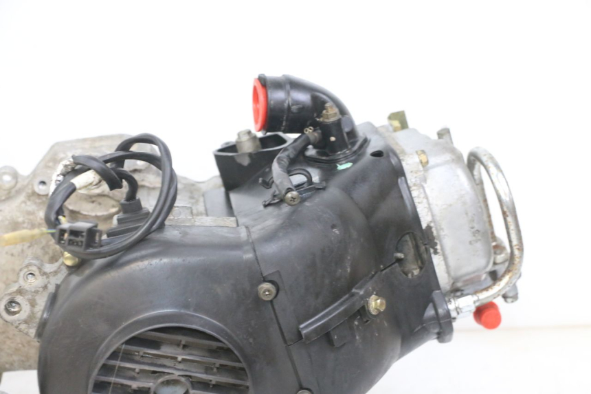 photo de ENGINE KYMCO AGILITY 4T 50 (2005 - 2018) - Surface and material condition