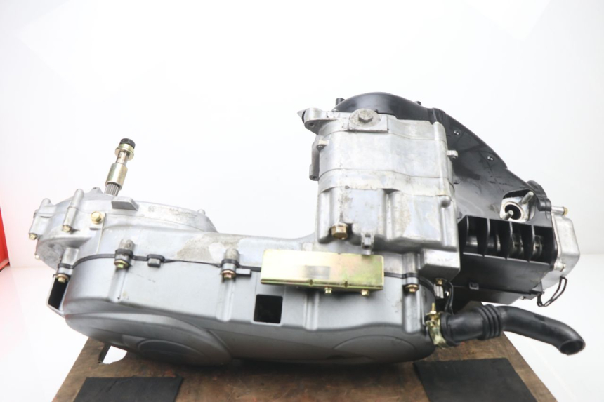 photo de ENGINE KYMCO AGILITY CITY 16P 125 (2015 - 2021) - Alternative perspective