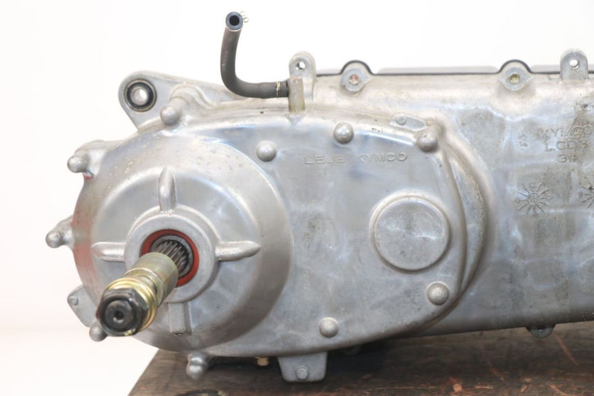 photo de ENGINE KYMCO AGILITY CITY 16P 125 (2015 - 2021) - Fixing points details