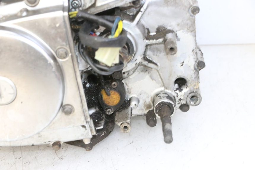 photo de ENGINE HYOSUNG GV AQUILA 125 (2000 - 2009) - Spare part profile view