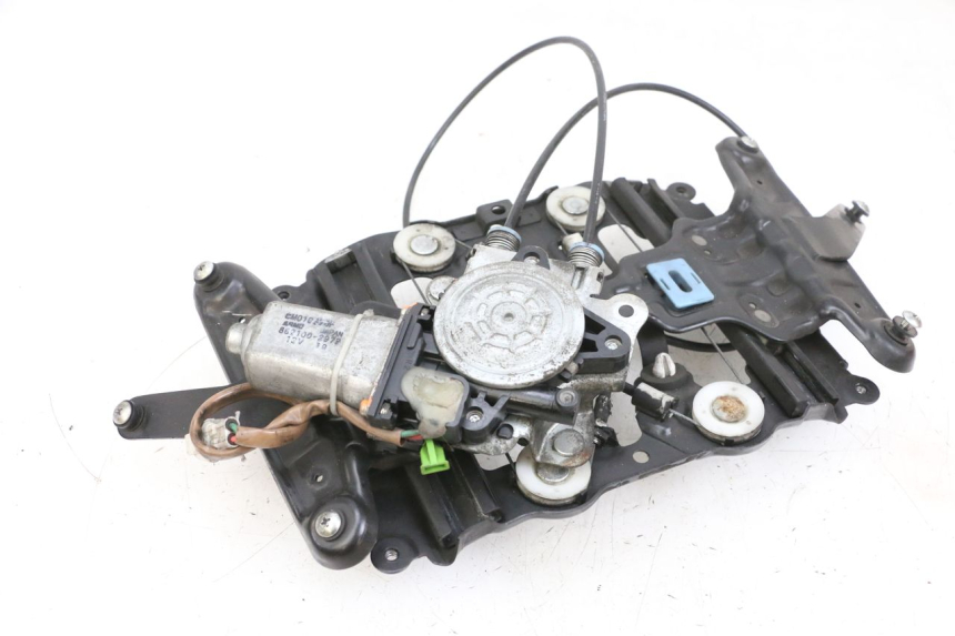 photo de SCREEN ENGINE SUZUKI BURGMAN 650 (2013 - 2020) - Component detail