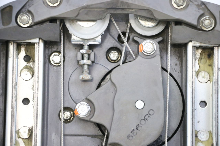 photo de ENGINE BUBBLE YAMAHA FJR ABS 1300 (2006 - 2012) - Alternative perspective