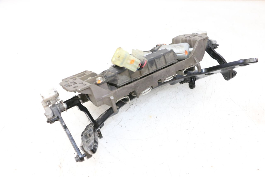 photo de ENGINE BUBBLE YAMAHA FJR ABS 1300 (2006 - 2012) - Alternative perspective