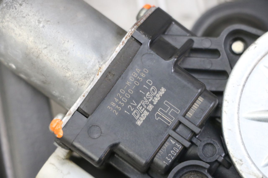 photo de SCREEN ENGINE HONDA FORZA 125 (2021 - 2025) - Zoom on usage condition