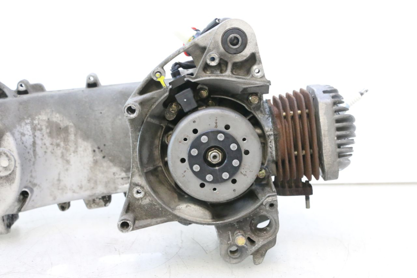 photo de ENGINE PEUGEOT CITYSTAR 2T 50 (2018 - 2021) - Alternative angle