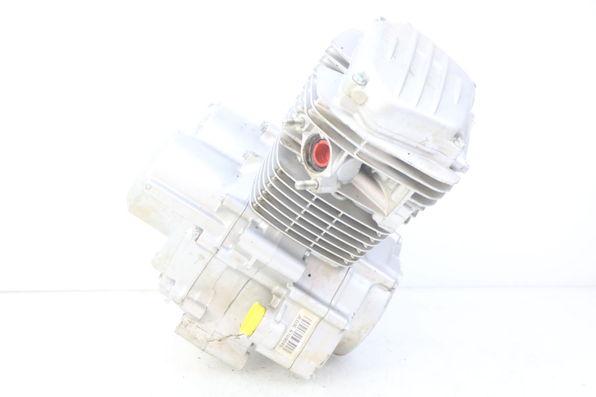 photo de ENGINE HONDA CRF CR-F 125 (2022 - 2023) - Surface and material condition