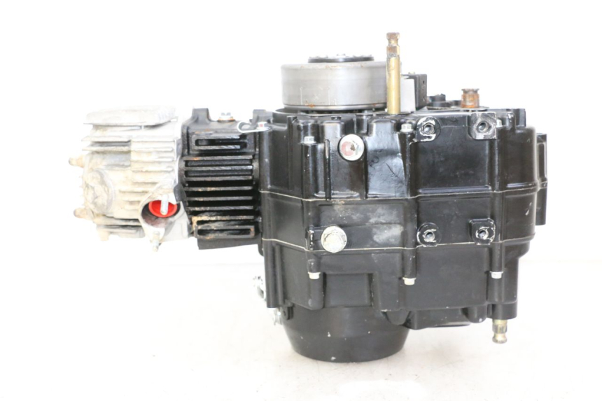 photo de ENGINE CCR DIRT BIKE 125 - Fixing points details